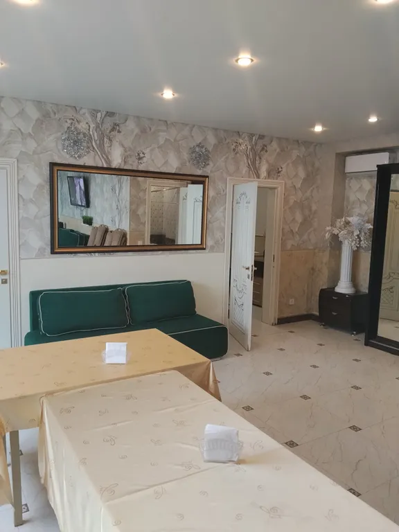 Дом с бассейном и сауной