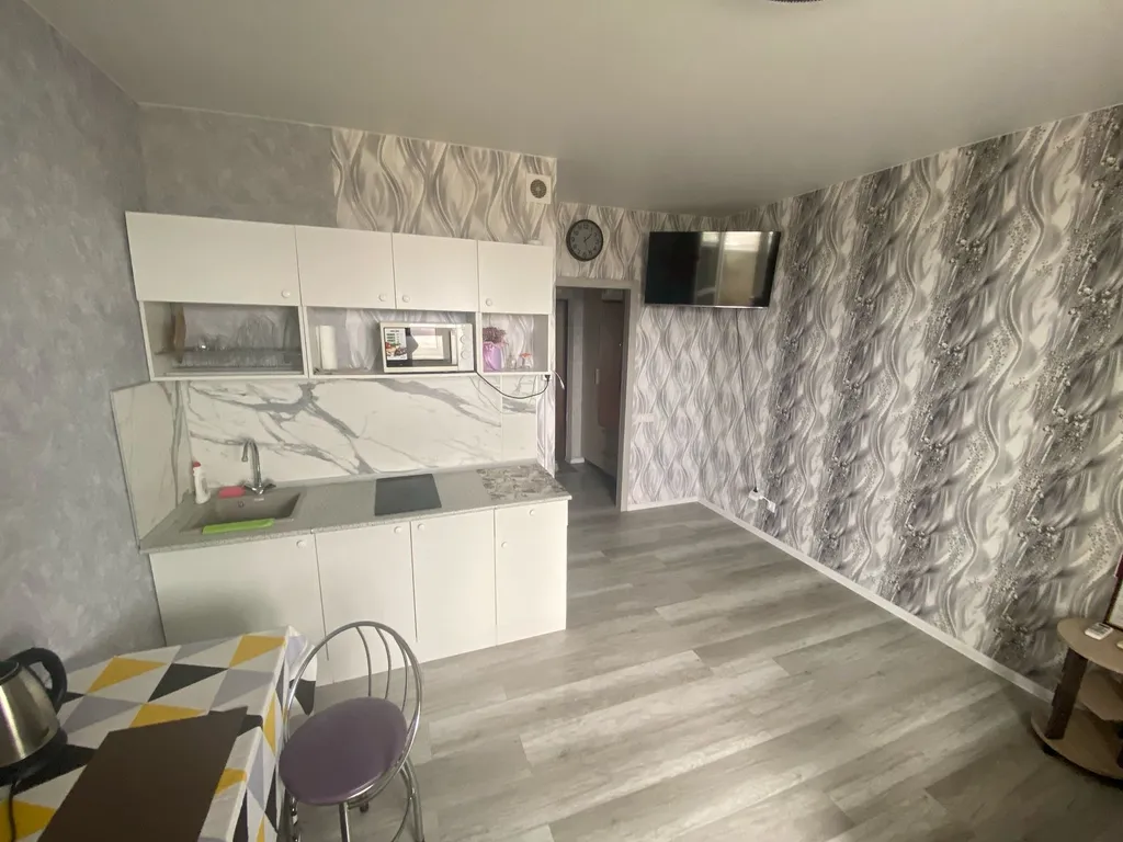 Квартира Уютная студия в комфортабельном районе — аренда посуточно в Придорожный