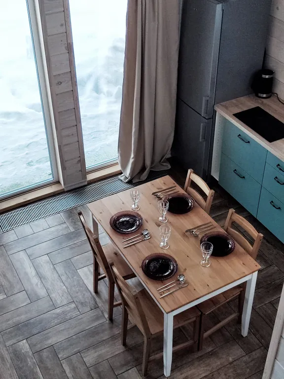 Загородный дом у озера