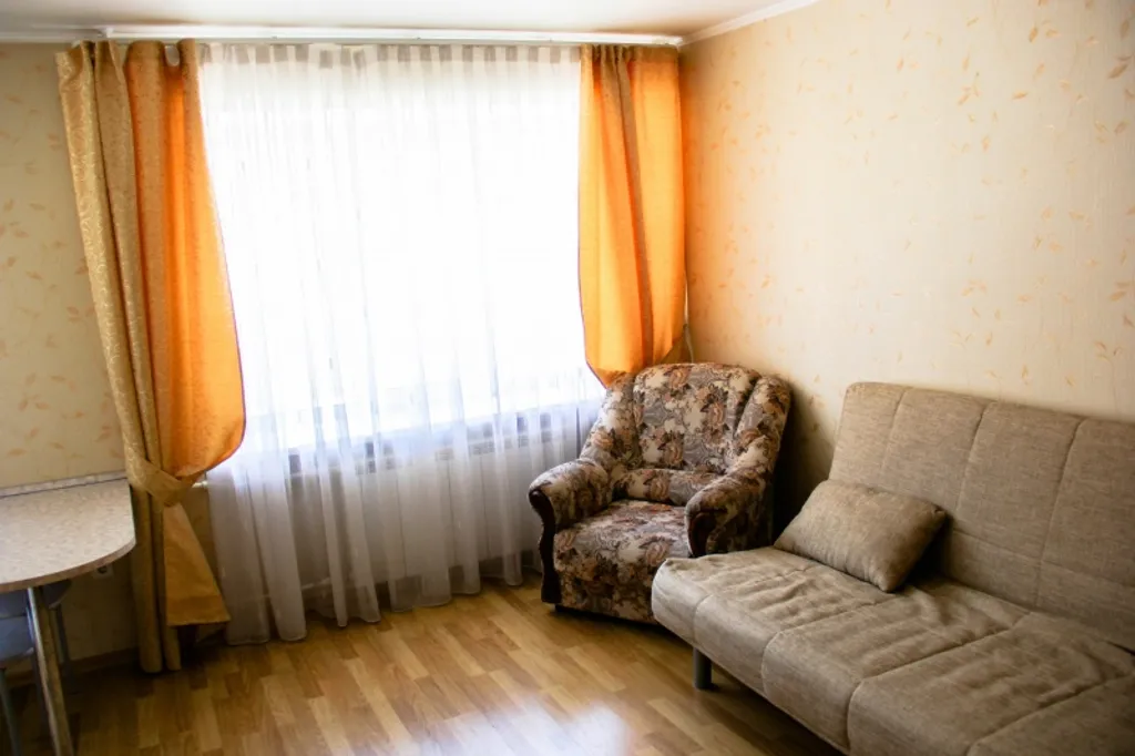 Квартира 2-комнатная Квартира — Омск