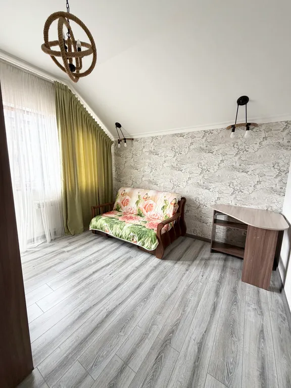 Просторный уютный коттедж с сауной и удобной транспортной развязкой