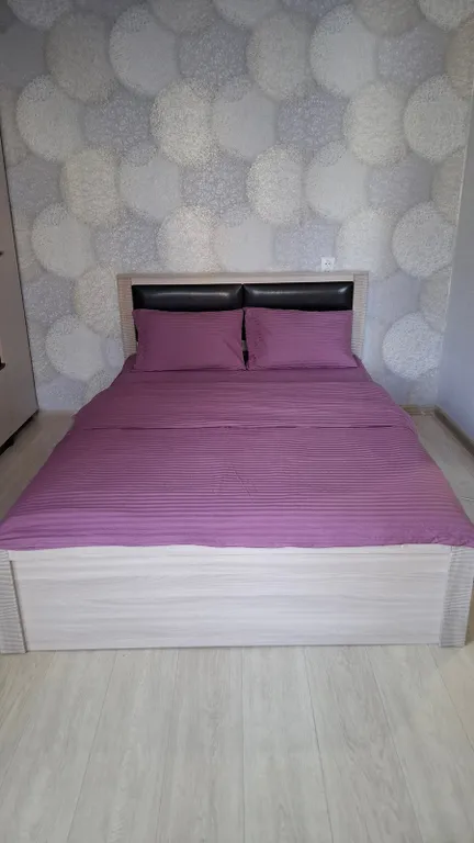 Уютная квартира на первом этаже — аренда посуточно в Уфа