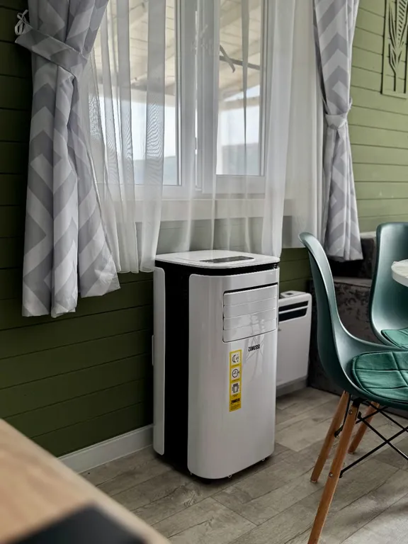 Дом-баня с большой верандой и массажной кроватью