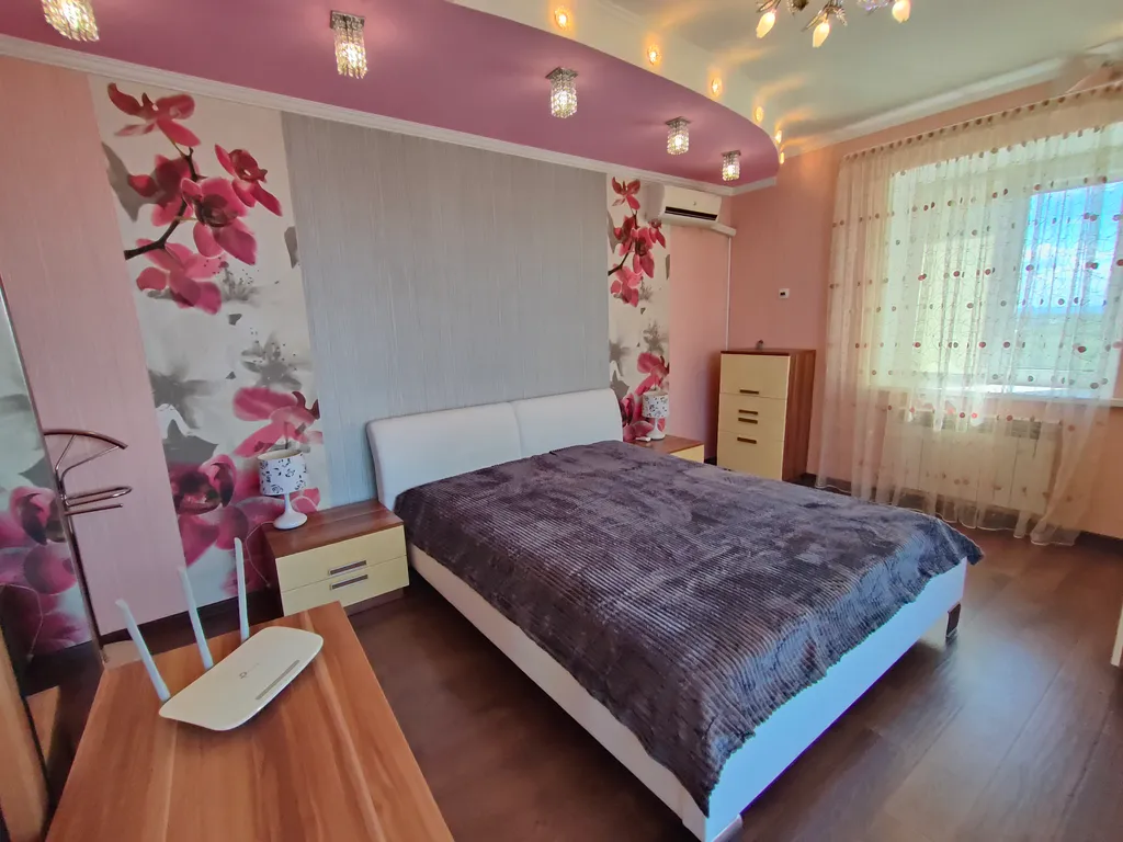 Гигант в сердце города м.Московская