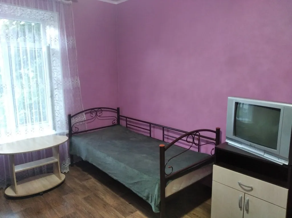 Квартира-студия в центре — аренда посуточно в Алупка