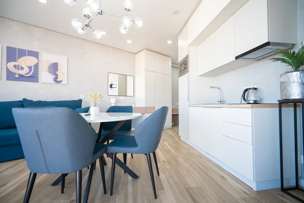 Дизайнерские апартаменты LS-LUX-SOFT BLUE с видом на море и горы