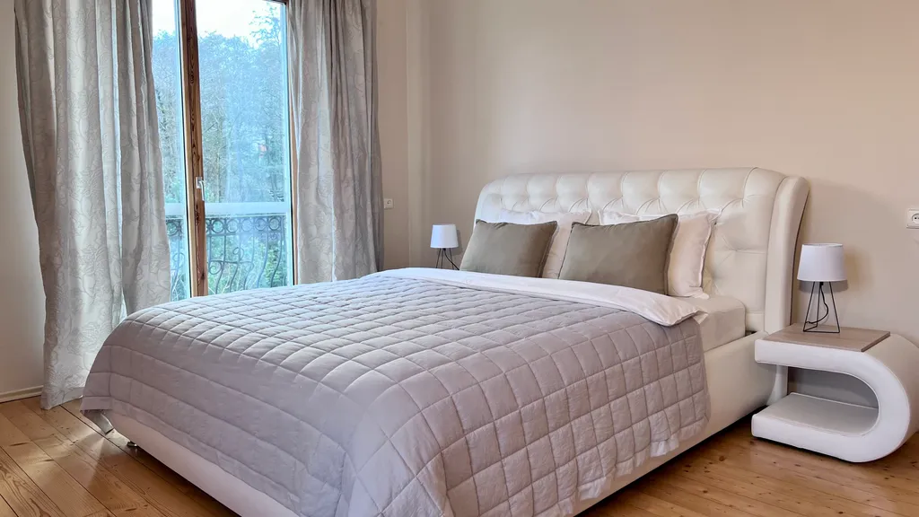 Четырехкомнатная квартира с террасой — аренда посуточно в Светлогорск