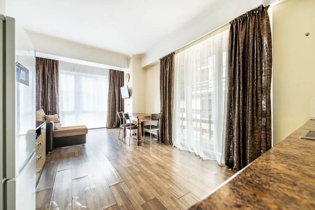 Апартамент с закатным балконом, 52 м², 2 этаж