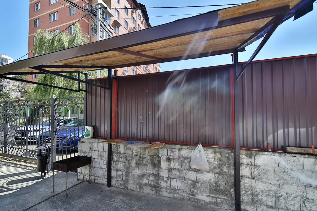 MyHomeYourHome на ул. Молодогвардейская, 2/5б (Сочи)