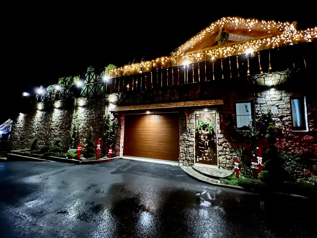 Коттедж Шале в горах — Красная Поляна