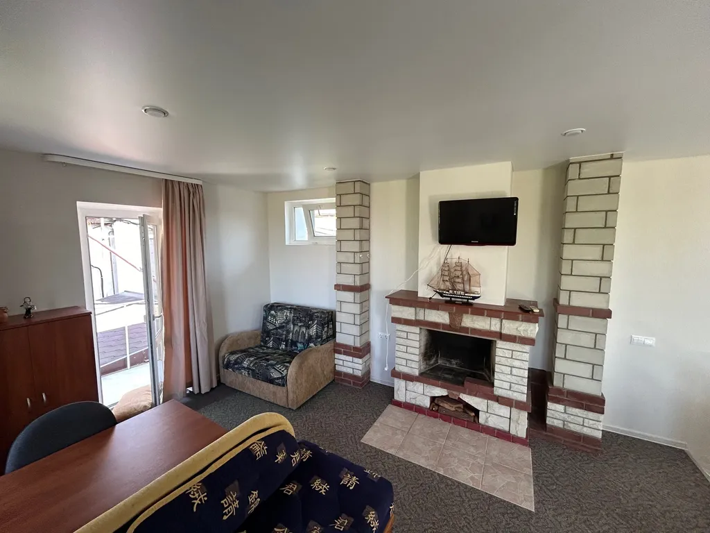 Коттедж Комфортабельный 2-х эт. дом для 4-х чел. в центре Гагаринского р-на — Севастополь