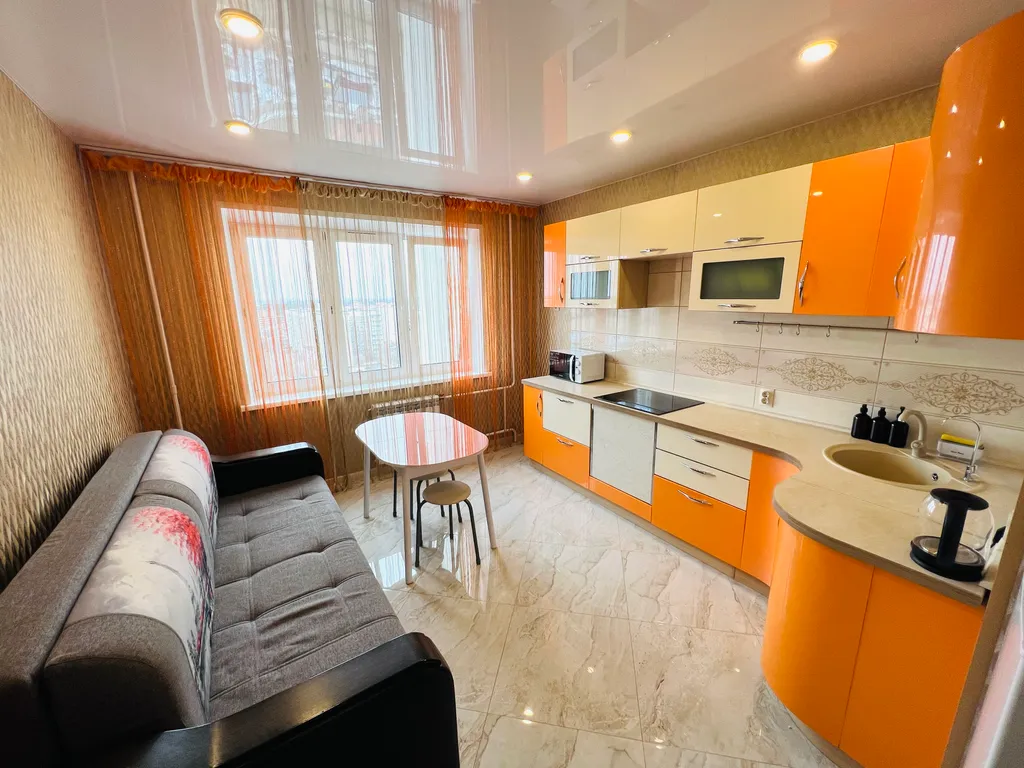 Апартаменты 2х-комн у ТЦ Рио_Иваново, 13 этаж