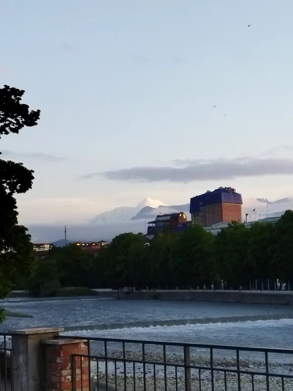 Топ Центр Парк на Набережной у Театра