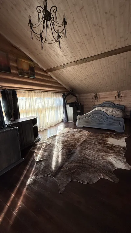 Уютный дом на берегу озера