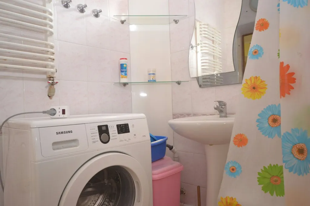 Уютный домик в тихом дворе в курортном центре города