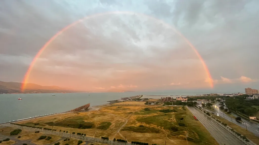 Апартаменты у моря бизнес-класса с видом на море и авторским ремонтом