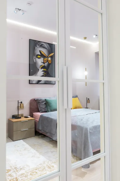 Уютная и теплая квартира в NRG U Tower