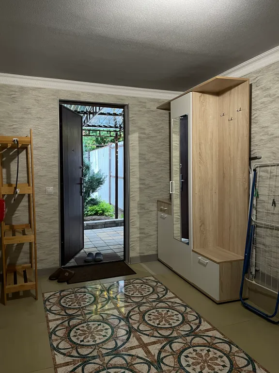 Частный дом в центре поселка