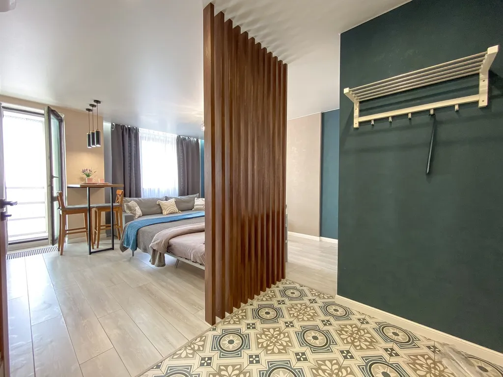 Студия с видом на Волгу