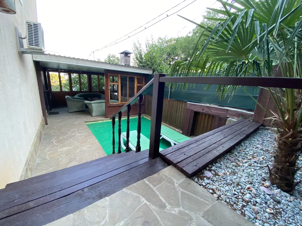 Уютный дом в пригороде Ялты