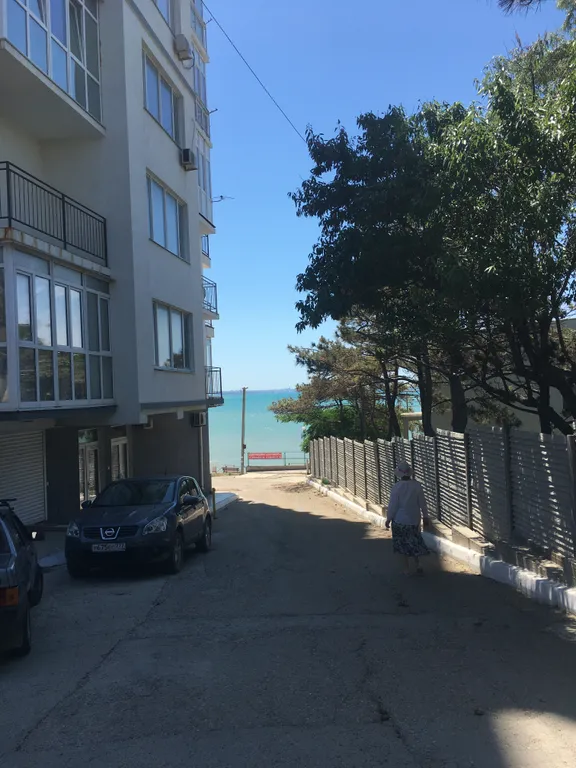 С видом на море, минута до моря