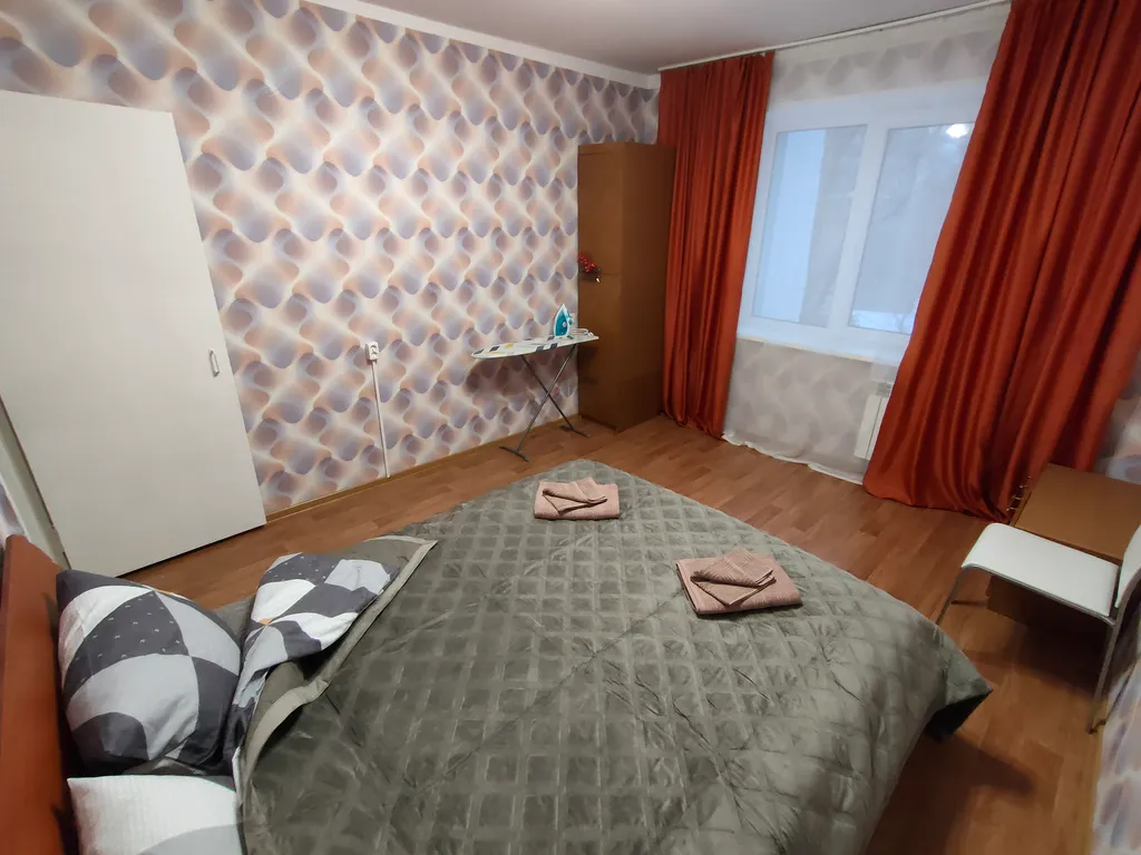 Двухкoмнaтнaя кваpтиpa в центре Сaмаpы