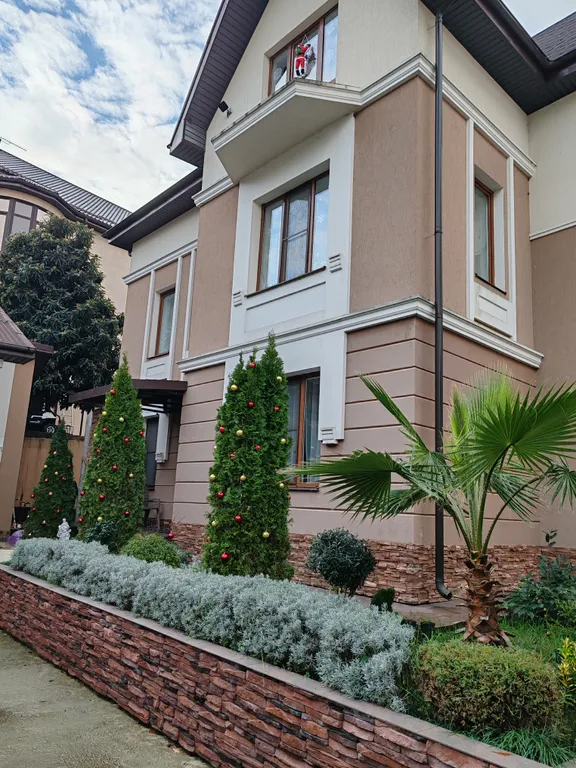 2х комнатные апартаменты в Сочи! Дом в Дагомысе!