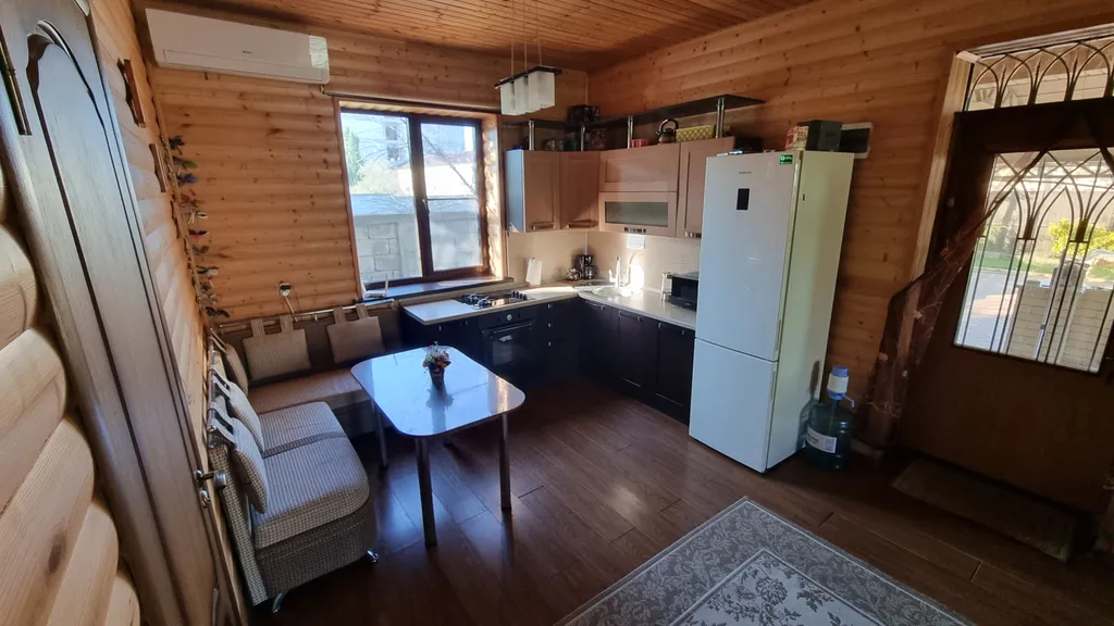 Уютный дом у моря