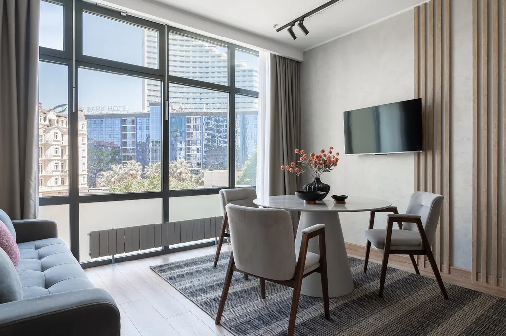 Семейный Lux