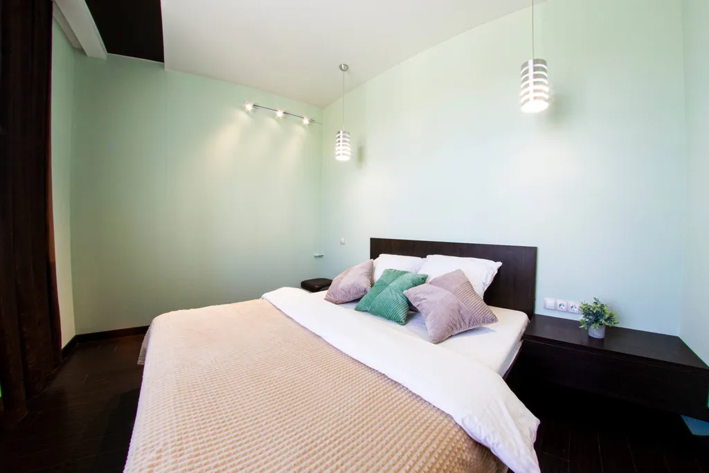 Современная квартира в центре — аренда посуточно в Омск