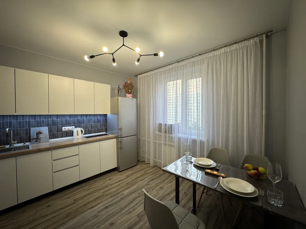 Квартира Уютная однушка с новым ремонтом на Клыкова с современной мебелью — аренда посуточно в Курск