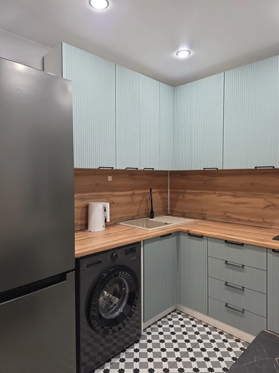 Новая квартира в центре с водой