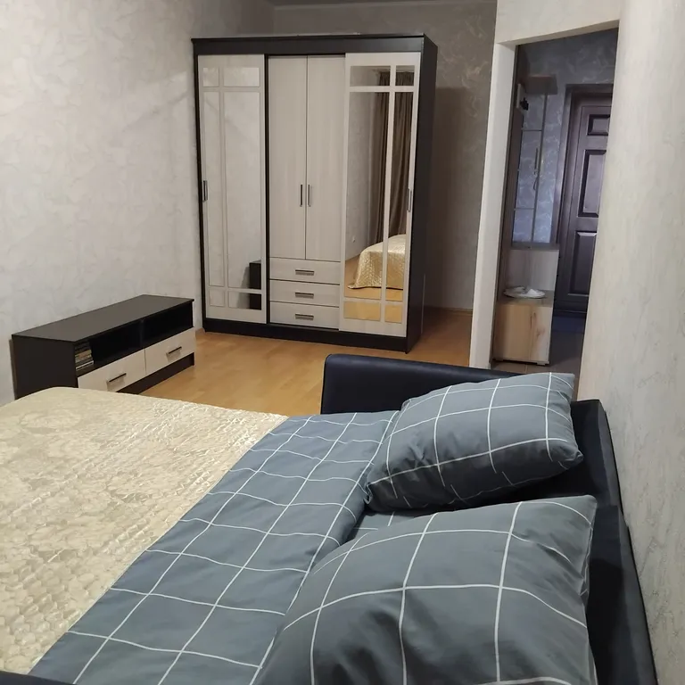 Светлая чистая квартира в тихом районе