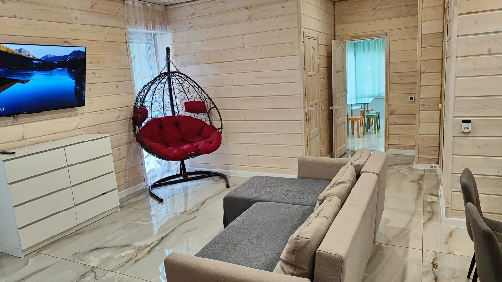 Коттедж lux 130 метров у озера — аренда посуточно в Рощино