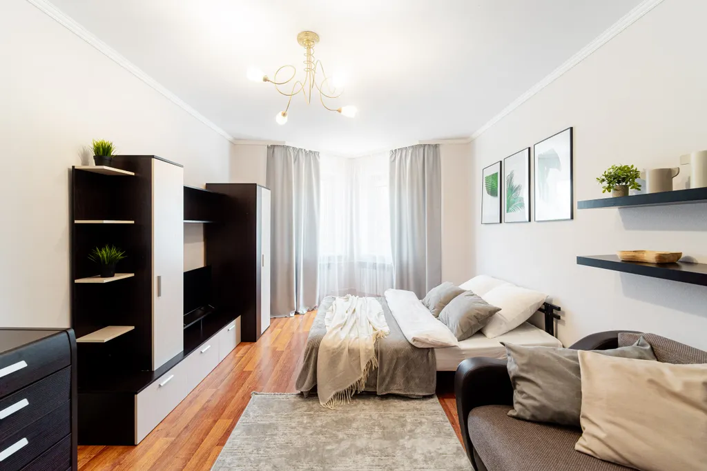 Светлая квартира для 4 гостей с полной комплектацией — аренда посуточно в Омск