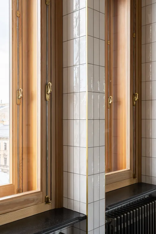 Угловая квартира под башней на пяти углах