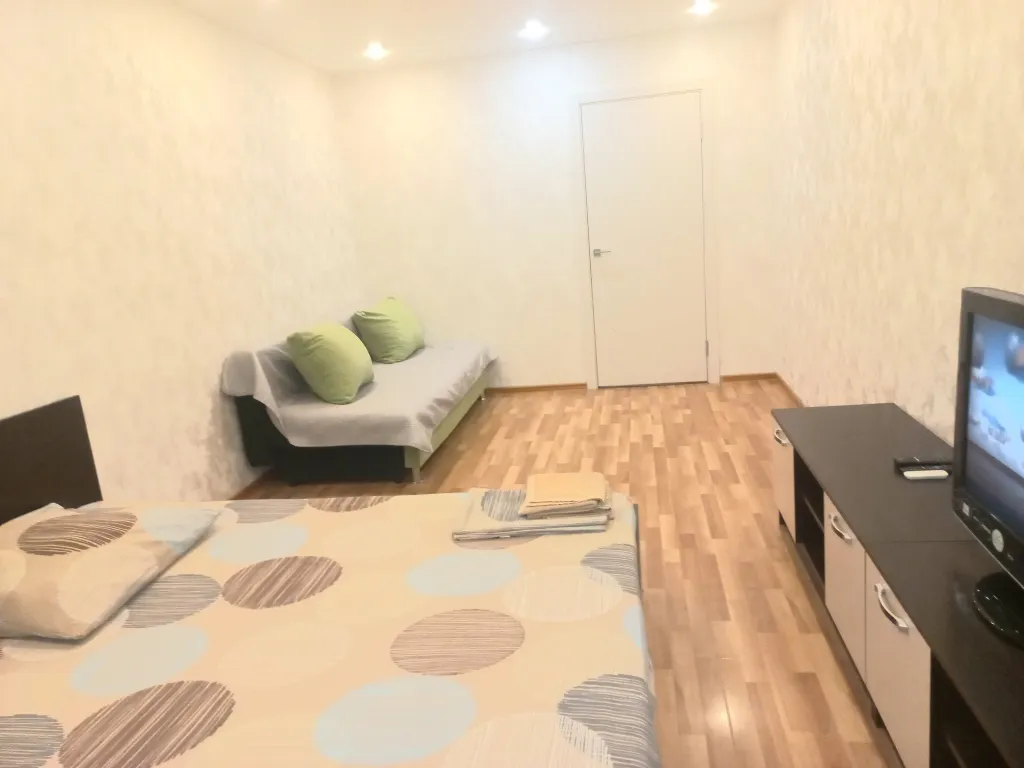 Шикарная квартира с огромной кроватью King Size