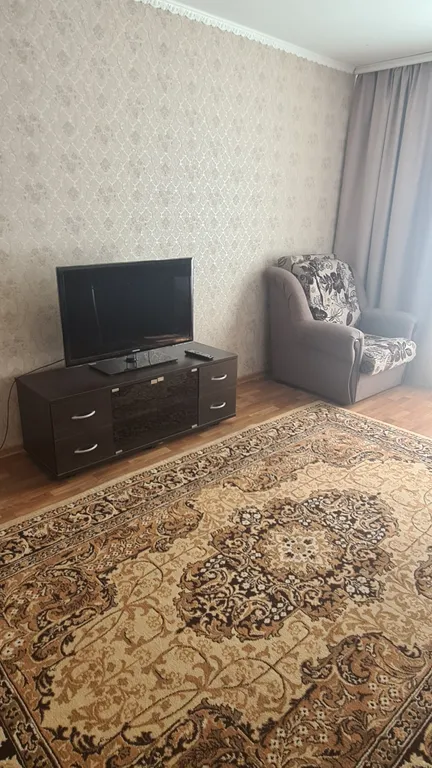 Рядом с центром