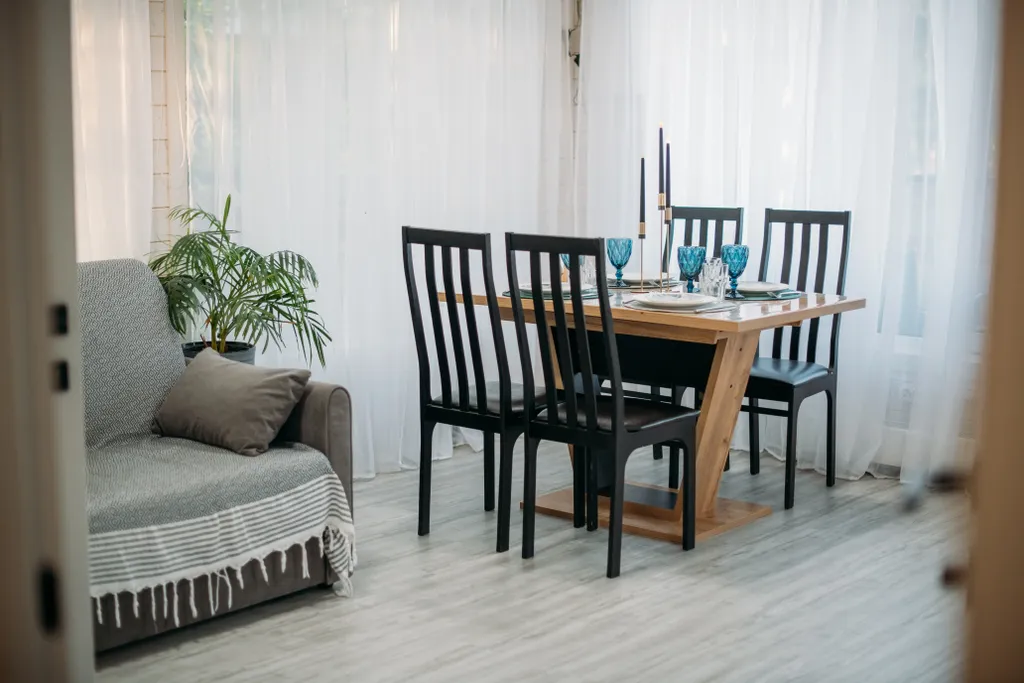 Уютный домик с видом на лес