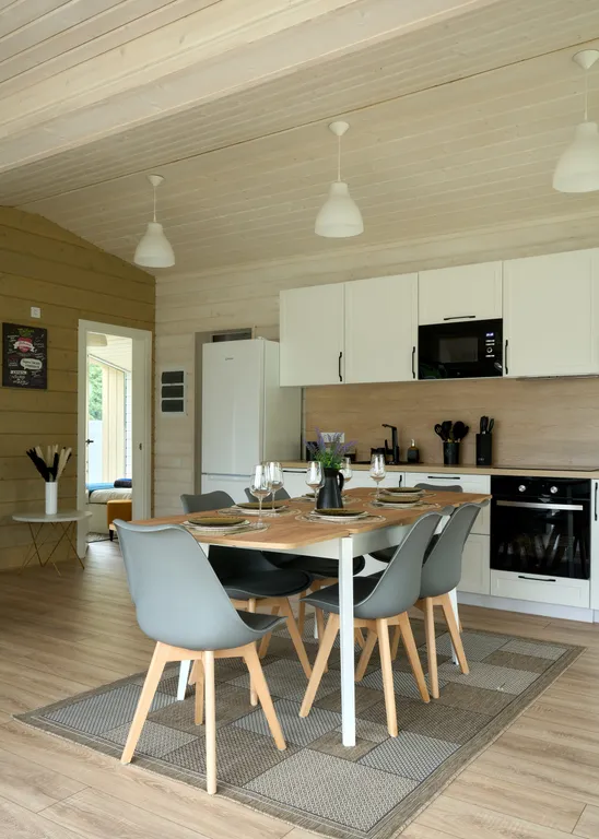 Коттедж Дом Хвоя с баней с видом на ручей — аренда посуточно в Сертолово