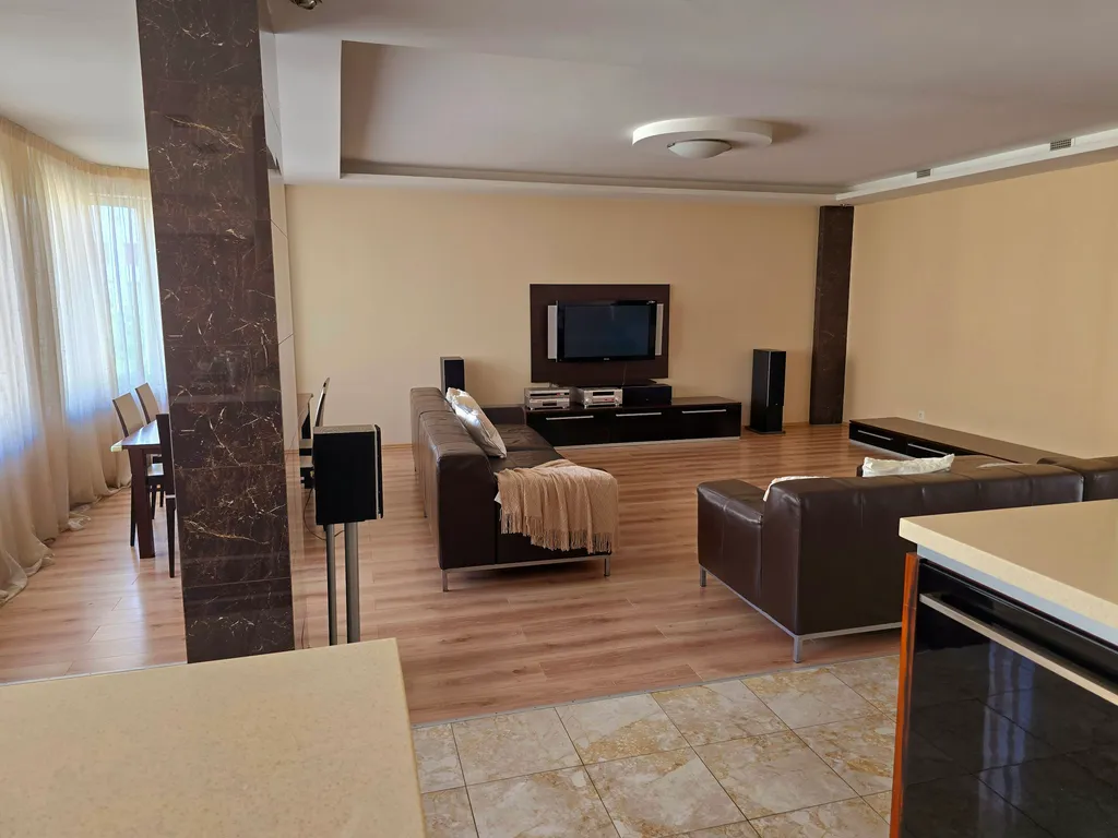 Просторная квартира в центре