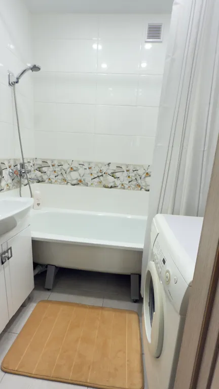 Двухкомнатная квартира в центре города в тихом районе