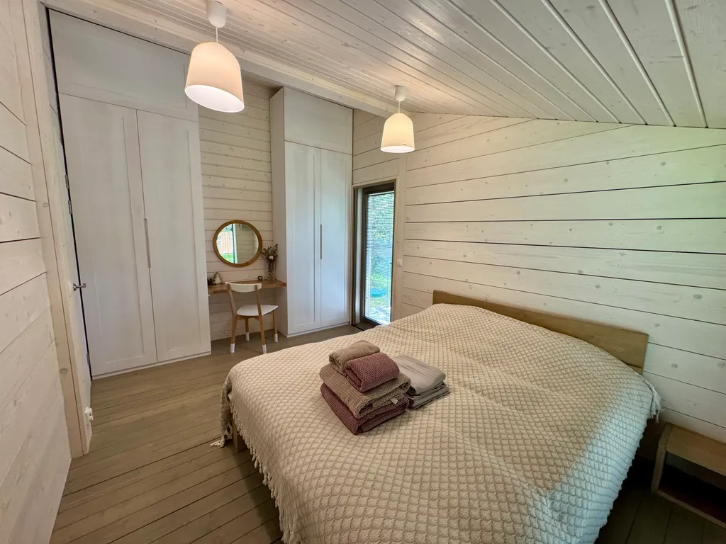 Коттедж Дом с летним бассейном, 3 спальни — Дубна