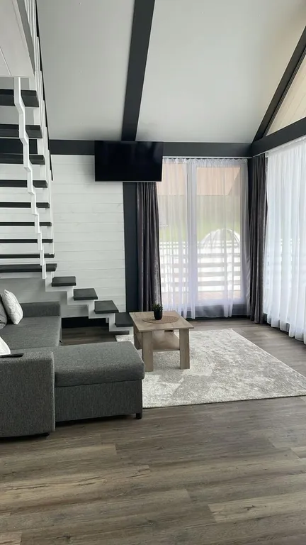 Дом с видом на горы