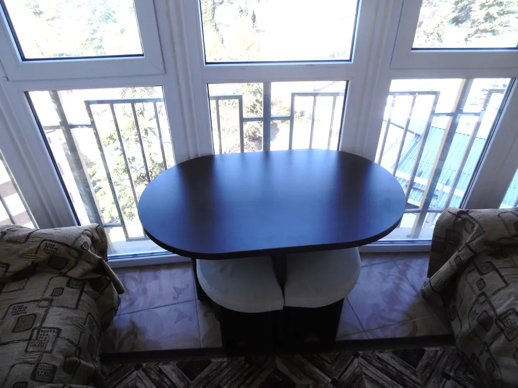 Апартамент в курортном городке с видом на море