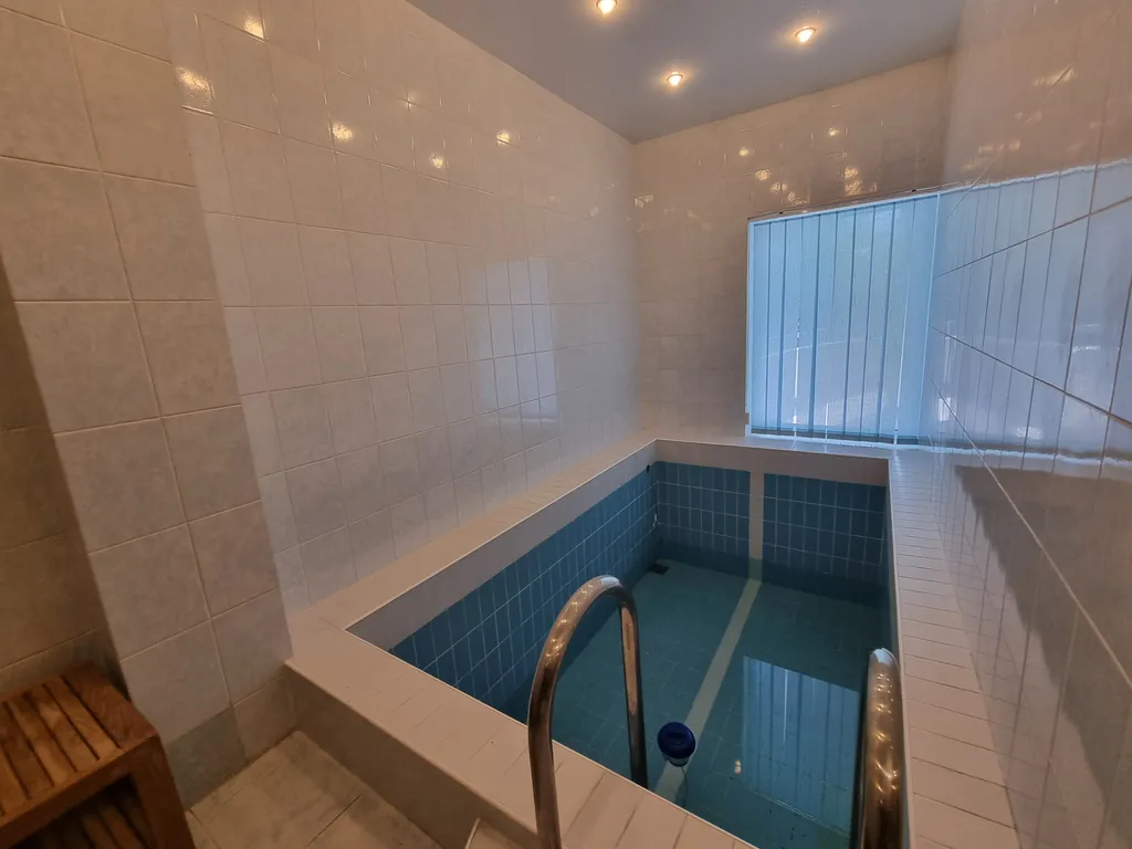 Вилла с открытым бассейном и видом на море