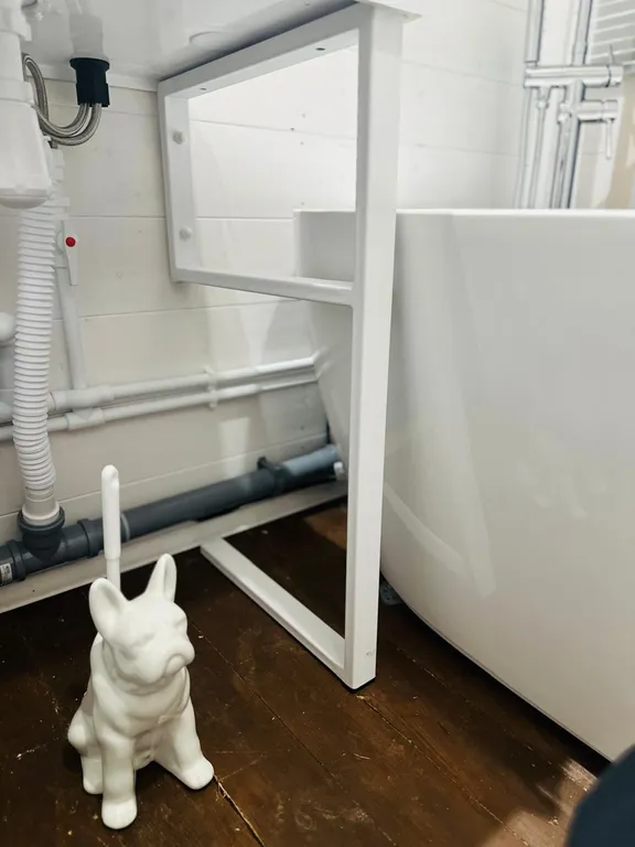 Амбаркаса iva - дом с ванной у окна