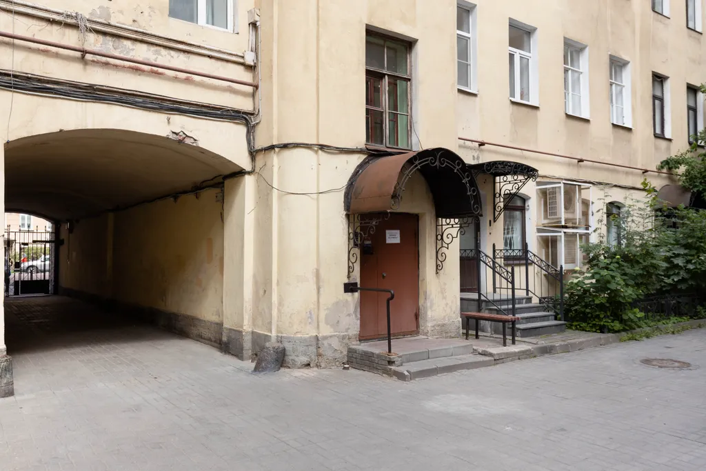 Уютная квартира в минуте от Невского проспекта