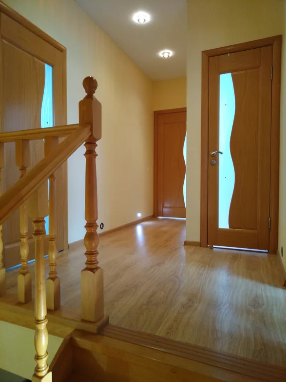 Таунхаус у озера в сосновом лесу