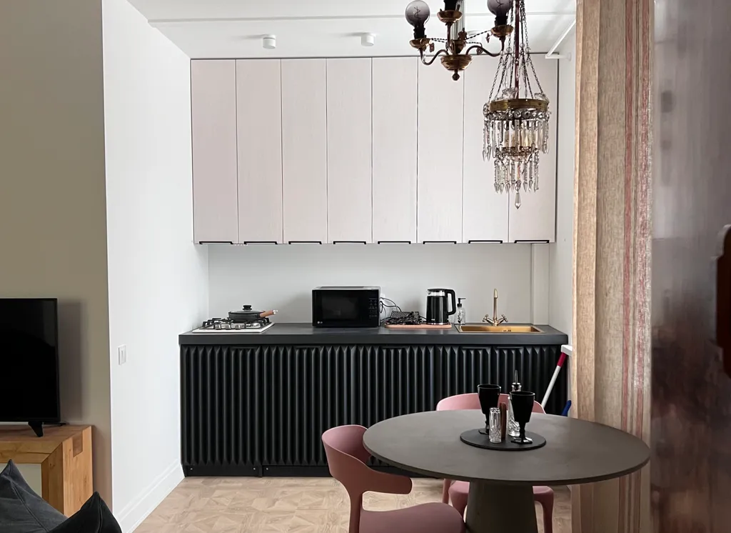 Светлая уютная квартира недалеко от центра города